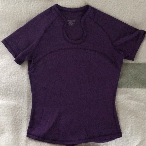 lululemon athletica Tops - Lululemon silverescent short sleeve shirt, size 8